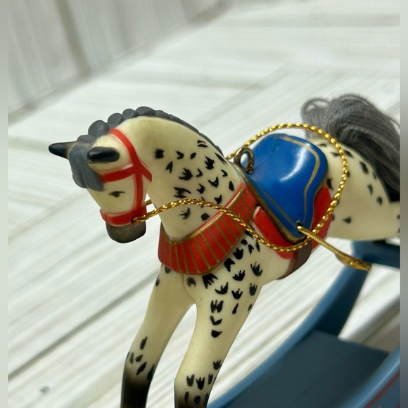 Vintage Hallmark Ornament Rocking Horse 1984 Fourth In Series Keepsake - Picture 6 of 7